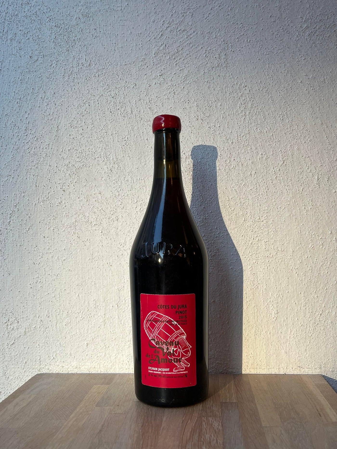 Caveau du val d'Amour Pinot Noir 2015, rødvin fra Jura